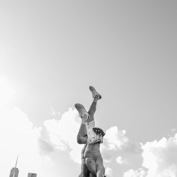 Man in a state of deep concentration during a physical exercise.